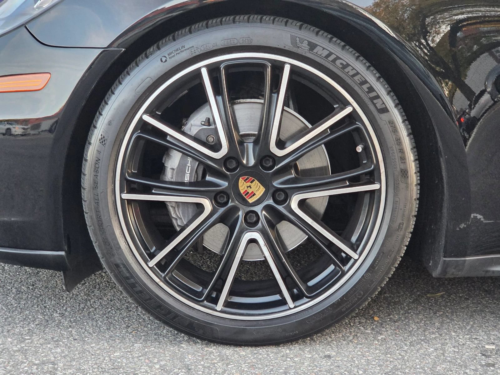 Used 2019 Porsche Panamera 4 AWD/4WD image 15