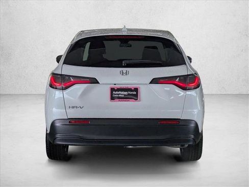 New 2026 Honda HR-V LX image 8