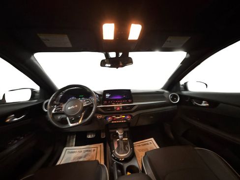 Certified 2023 Kia Forte GT-Line image 17