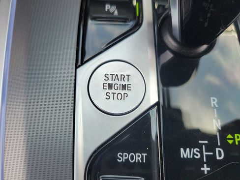 Used 2023 BMW X5 sDrive40i w/ M Sport Package RWD image 33