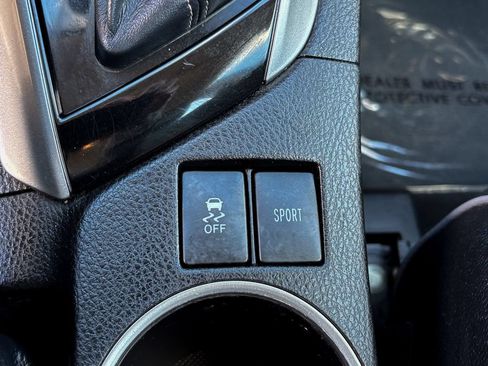 Used 2015 Toyota Corolla S FWD image 31