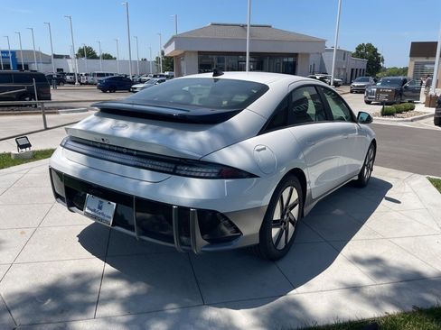 New 2025 Hyundai Ioniq 6 SE image 5