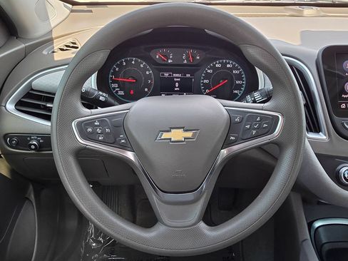 Used 2025 Chevrolet Malibu LT FWD image 26
