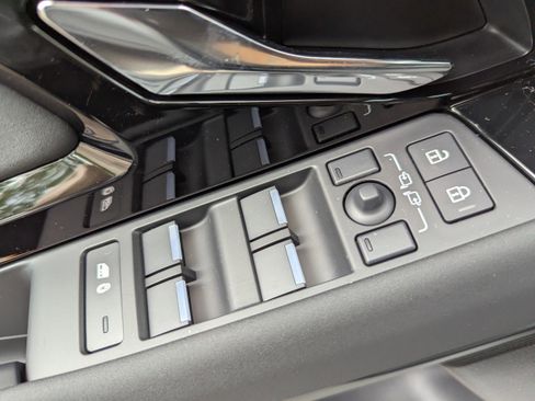 New 2026 Land Rover Range Rover Evoque Dynamic SE image 20