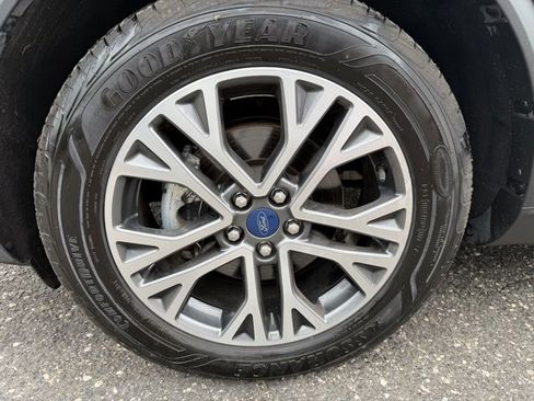 Used 2020 Ford Escape SEL image 10