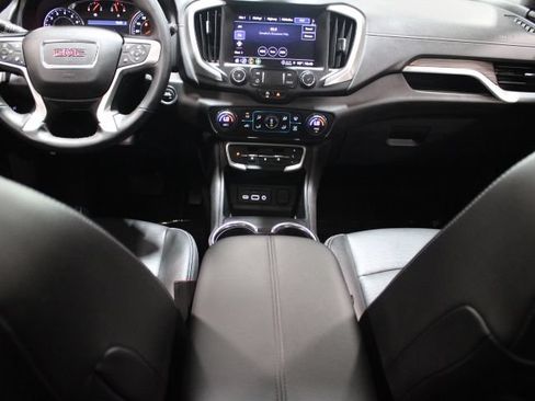 Used 2024 GMC Terrain SLT w/ Tech Package AWD/4WD image 28