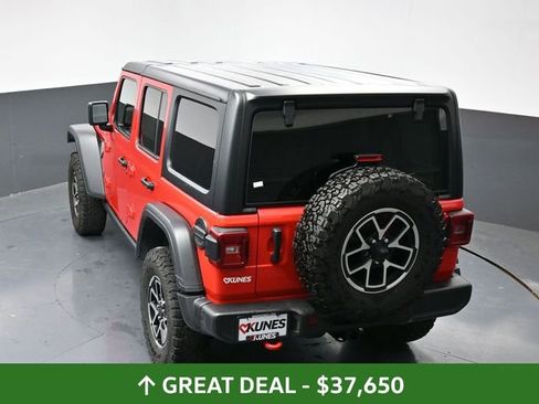 Used 2024 Jeep Wrangler Unlimited Rubicon AWD/4WD image 49