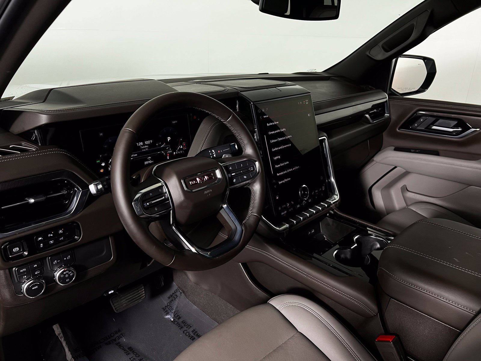 Used 2025 GMC Yukon Elevation AWD/4WD image 12