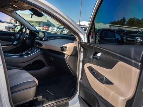 Used 2022 Hyundai Santa Fe SEL FWD image 11