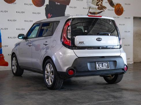 Used 2015 Kia Soul + w/ Audio Package image 22