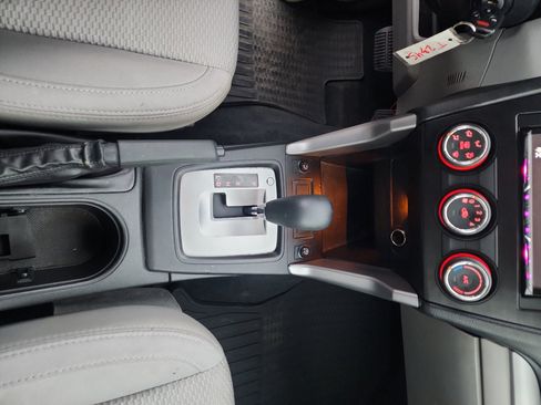 Used 2014 Subaru Forester 2.5i image 16