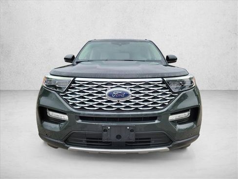 Used 2022 Ford Explorer Platinum w/ Equipment Group 601A AWD/4WD image 2