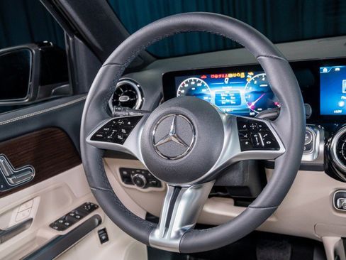 New 2026 Mercedes-Benz GLB 250 image 15
