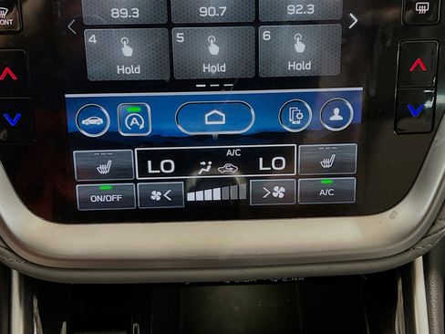 Used 2023 Subaru Outback Premium AWD/4WD image 11