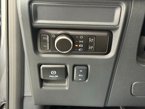 New 2025 Ford F150 Lightning Platinum image 34