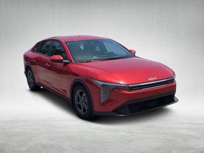 New 2025 Kia K4 LXS