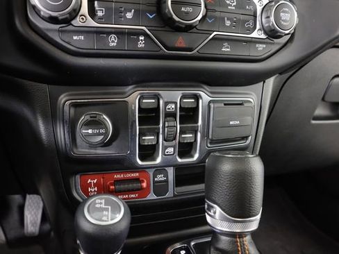 Used 2022 Jeep Gladiator Mojave w/ LED Lighting Group image 52