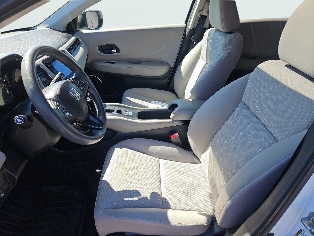 Used 2016 Honda HR-V EX image 28