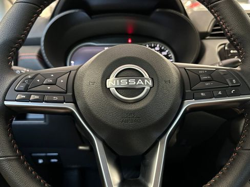 Used 2025 Nissan Versa SR w/ Trunk Package image 22