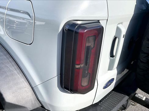 Used 2021 Ford Bronco First Edition image 25