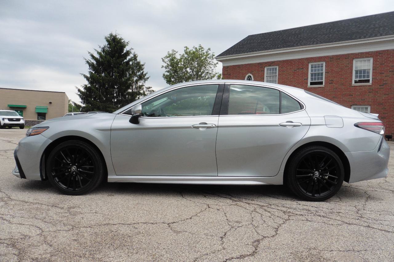 Used 2023 Toyota Camry XSE FWD image 19