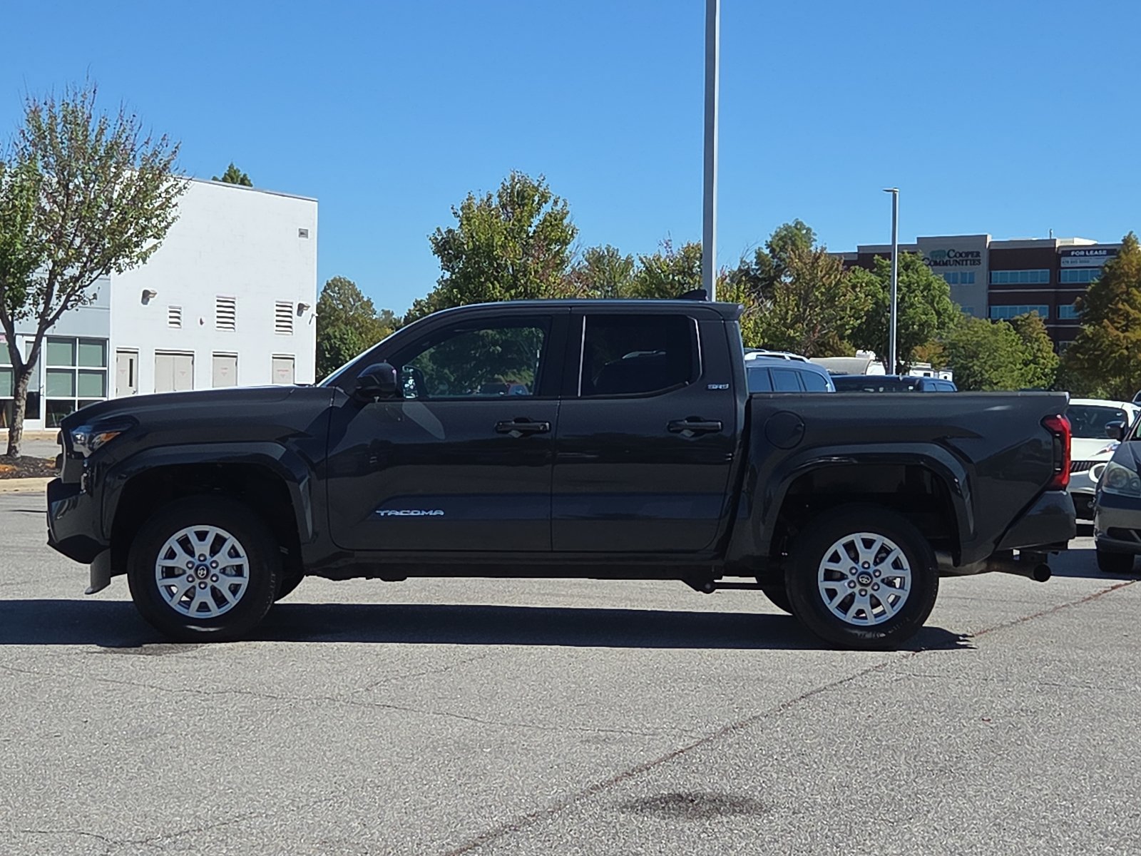 Used 2025 Toyota Tacoma SR5 RWD image 3