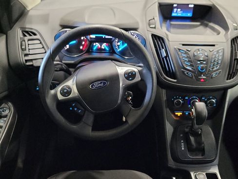 Used 2016 Ford Escape S FWD image 22