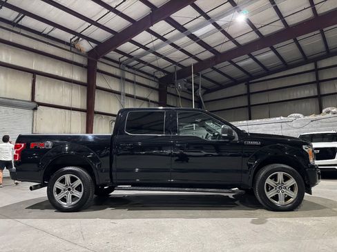 Used 2018 Ford F150 XLT w/ Equipment Group 302A Luxury image 4