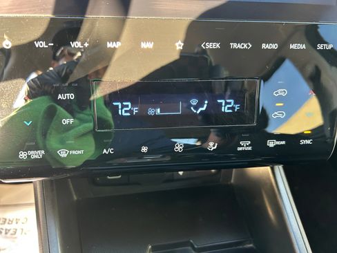 Used 2024 Hyundai Tucson Blue image 21