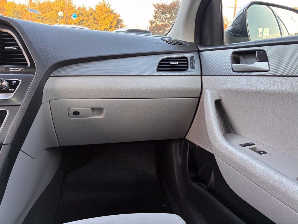 Used 2018 Hyundai Sonata SE FWD image 41
