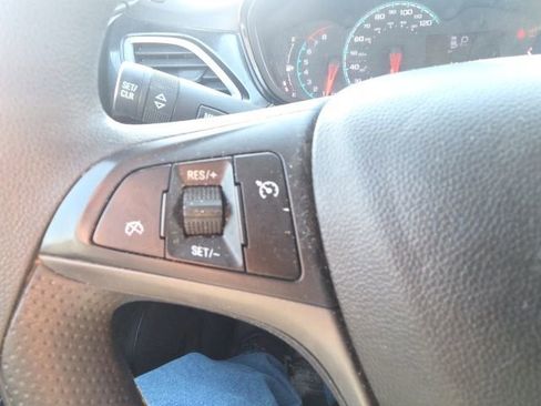 Used 2020 Chevrolet Spark LT image 32