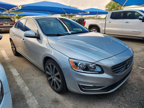 Used 2016 Volvo S60 T5 Premier FWD image 1