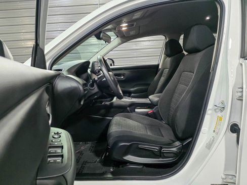 Used 2024 Honda HR-V LX image 13