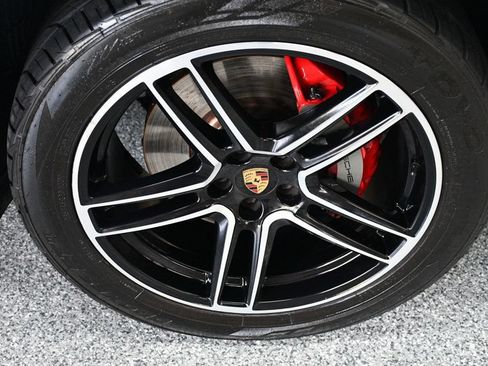 Used 2020 Porsche Macan S AWD/4WD image 18