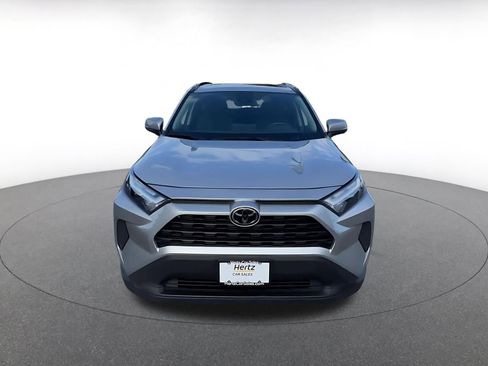 Used 2025 Toyota RAV4 XLE w/ Convenience Package image 4