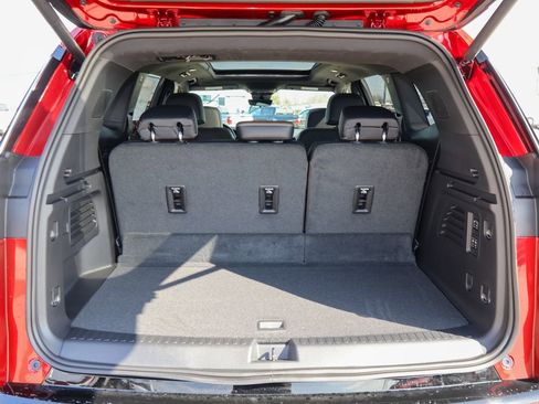 New 2026 GMC Acadia Denali Ultimate w/ LPO, Floor Liner Package image 5