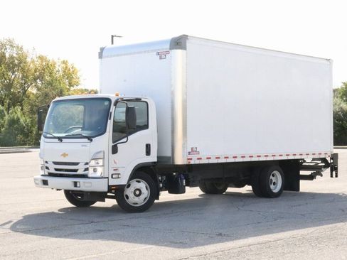 Used 2023 Chevrolet Low Cab Forward 5500XD image 7