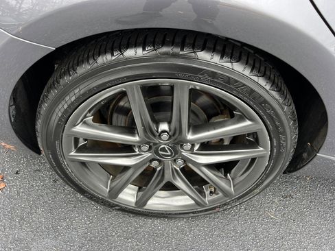 Used 2018 Lexus IS 300 F Sport w/ F Sport Package image 18