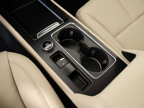New 2026 Lincoln Corsair Premiere FWD image 10
