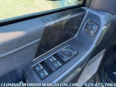 Used 2023 Ford F150 Lariat w/ Trailer Tow Package image 27