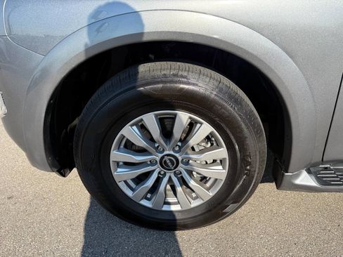 Used 2023 Nissan Armada SV image 9