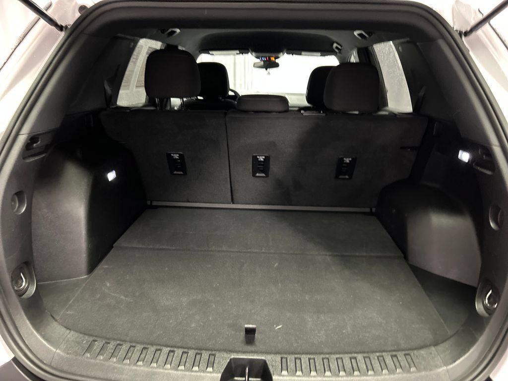 Used 2026 GMC Terrain Elevation FWD image 23