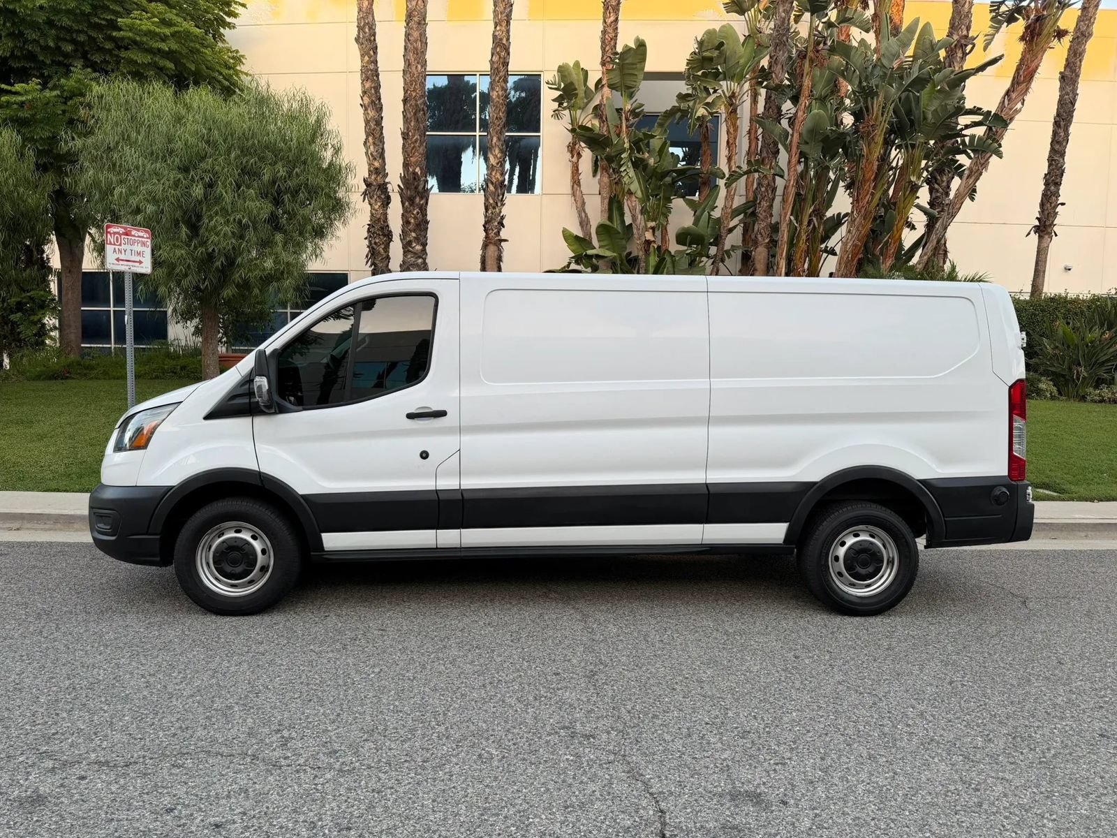 Used 2020 Ford Transit 150 Low Roof w/ Load Area Protection Package RWD image 11
