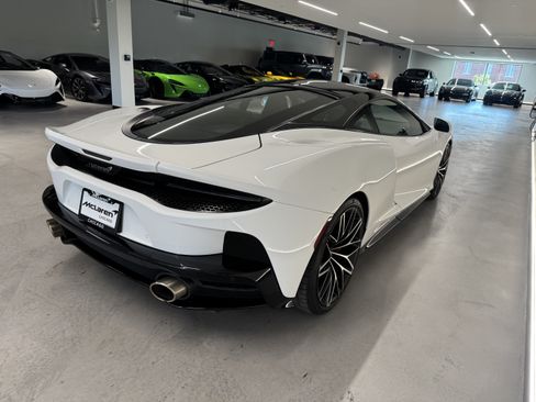 Used 2023 McLaren GT RWD image 10