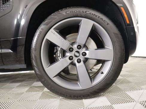 Used 2023 Land Rover Defender 110 V8 image 33