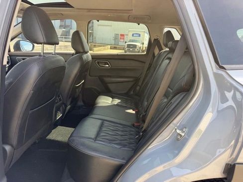 Used 2021 Nissan Rogue Platinum AWD/4WD image 7