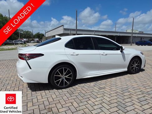 Used 2023 Toyota Camry SE image 11