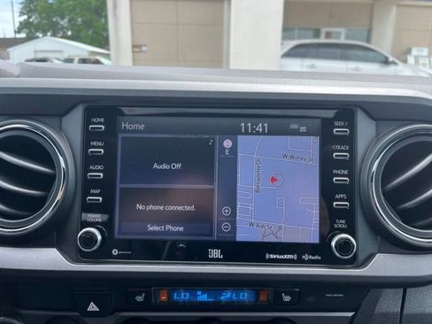 Used 2021 Toyota Tacoma TRD Sport w/ TRD Premium Sport Package AWD/4WD image 21