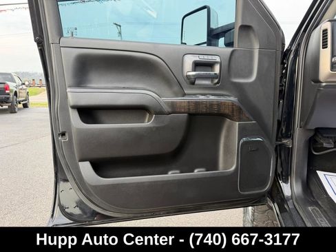 Used 2015 GMC Sierra 3500 Denali w/ Duramax Plus Package AWD/4WD image 8