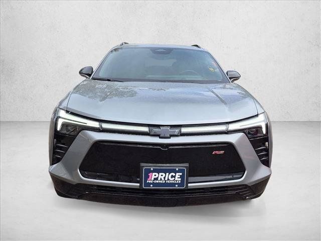Used 2024 Chevrolet Blazer EV RS AWD/4WD image 2